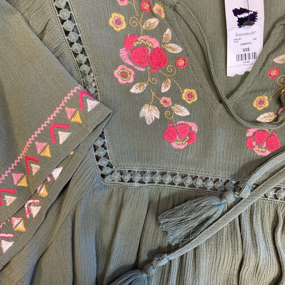 NWT Francesca’s Miami Top - Picture 4 of 5